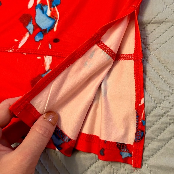 Women’s Red Tank Top, NEVER WORN, Size Small - Picture 3 of 7